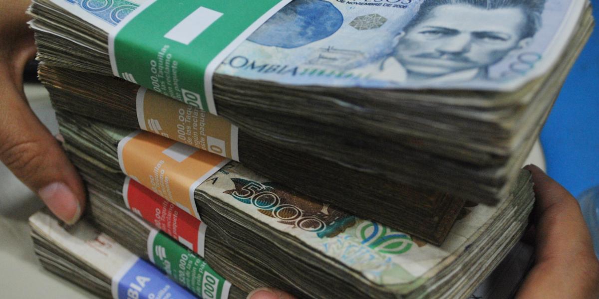Once de 16 precandidatos presidenciales no han reportado ingresos y gastos: alerta Transparencia por Colombia